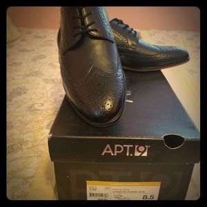 APT.9 Men's Black Dressy Shoes.